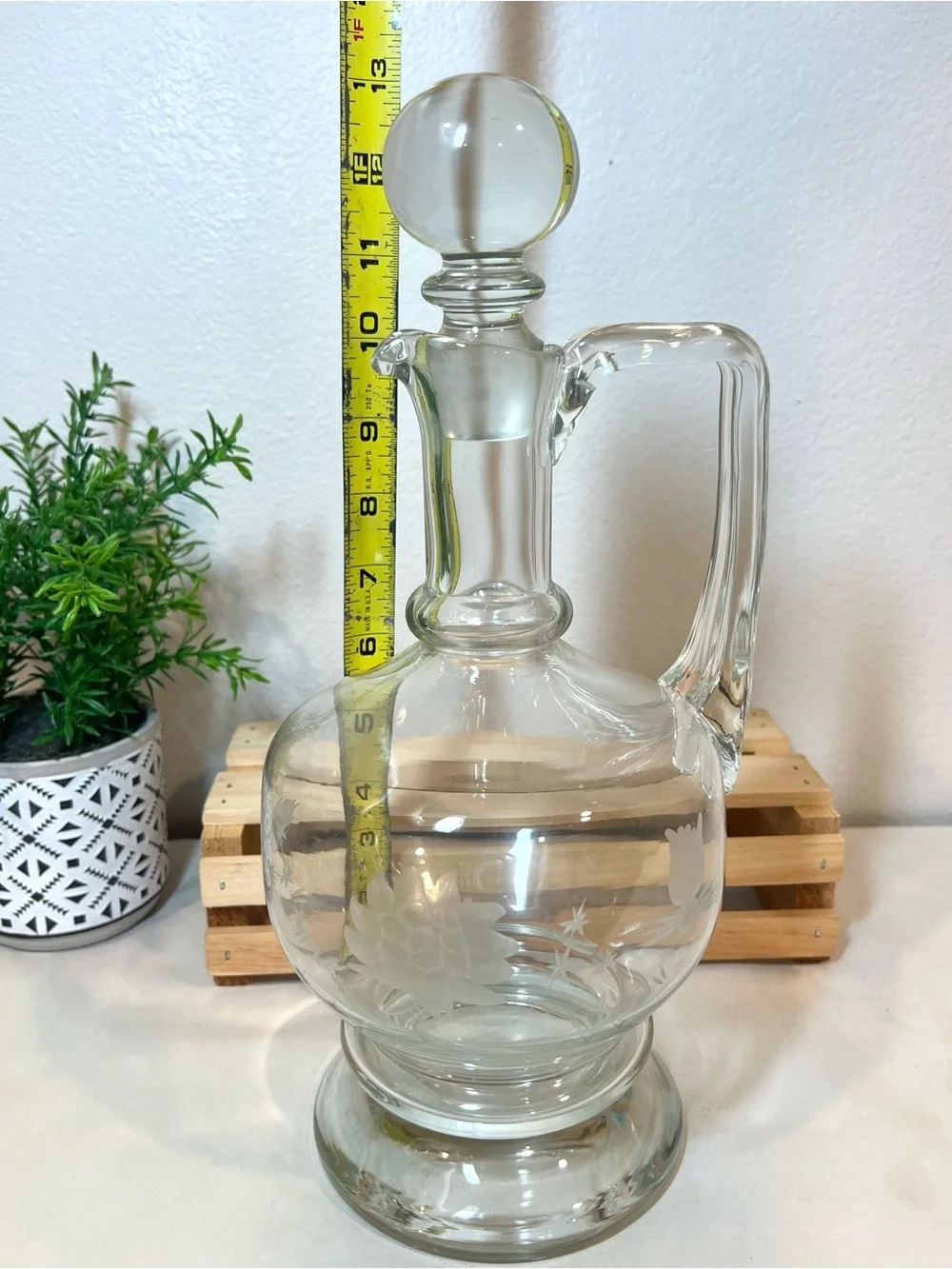 Toscany Vintage Hand-Blown Etched Glass Decanter w Globe Stopper | EUC | HEAVY